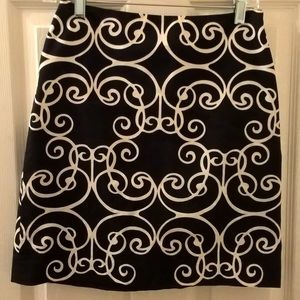 Ann Taylor black/white patterned skirt size 0P